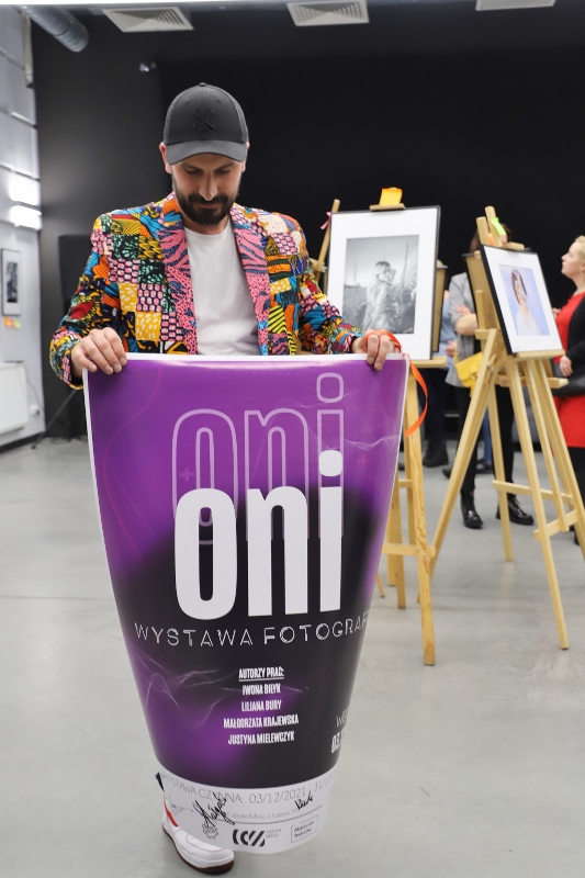 „ONI” – Wystawa fotografii w Fabryce Kultury