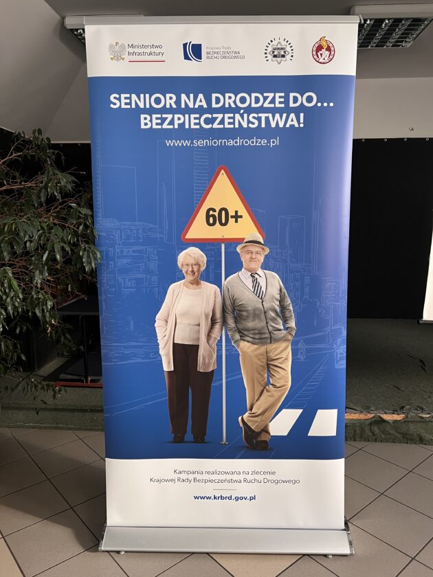 Senior na drodze do bezpieczeństwa